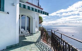 Tower Flats, Maiori